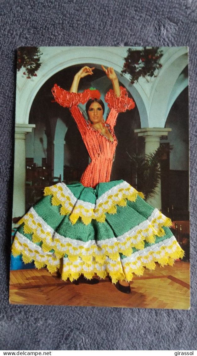 CARTE  BRODEE FOKLORE FOLKLORIQUE ESPAGNE ESPAGNOLE DANSE FLAMENCO ? FIGURE BRAS EN L AIR - Embroidered