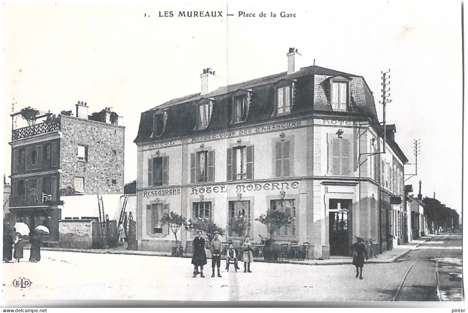 LES MUREAUX - Hôtel Moderne, Restaurant - Place De La Gare - CARTE PHOTO - Les Mureaux