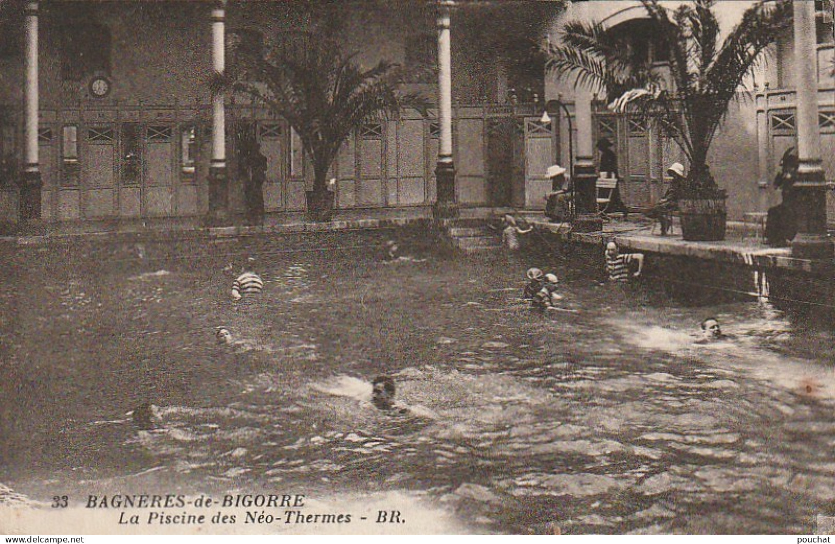 ZY 94-(65) BAGNERES DE BIGORRE - LA PISCINE DES NEO THERMES - ANIMATION -  2 SCANS - Bagneres De Bigorre