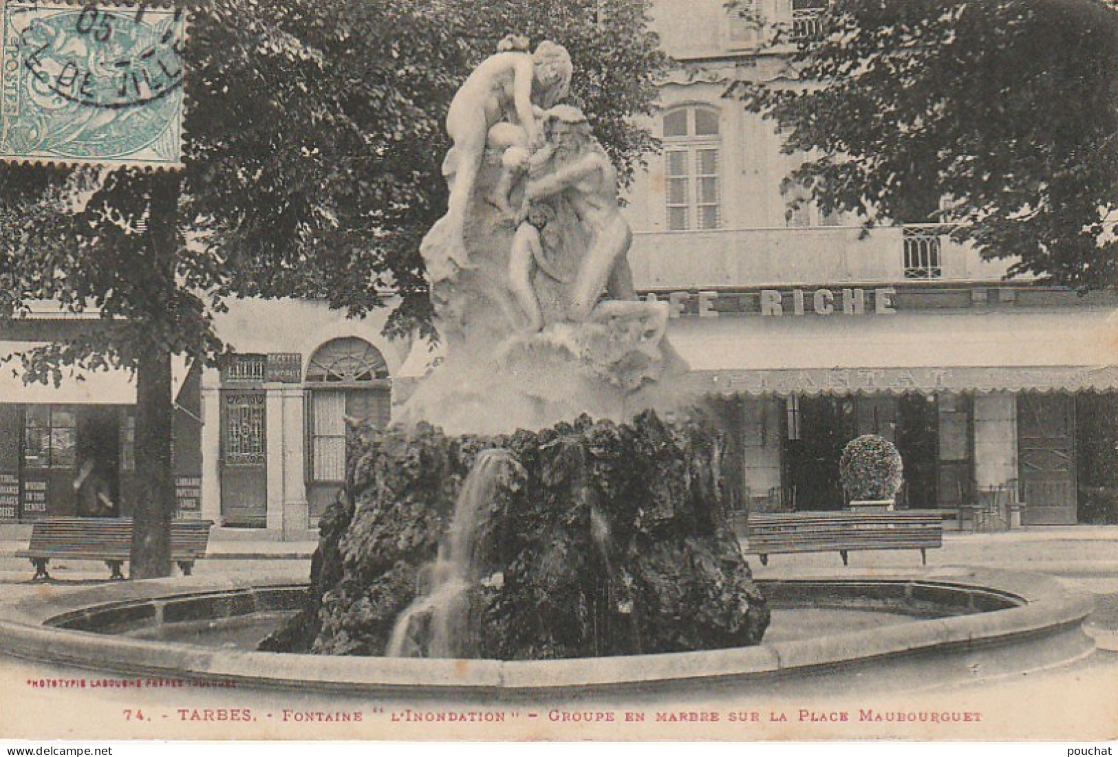 ZY 95-(65) TARBES - FONTAINE " L' INONDATION " - PLACE MAUBOURGUET - CAFE  " RICHE " - 2 SCANS - Tarbes