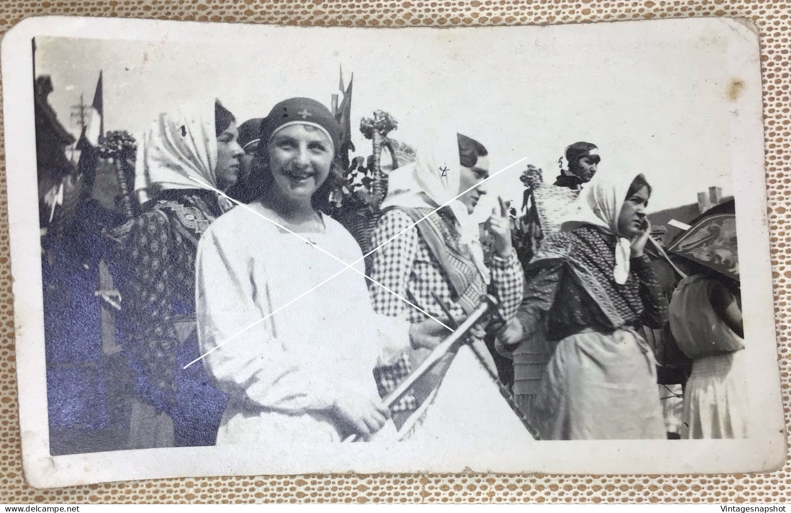 Région Péruwelz? Procession Marche Folklore 3 Snapshots Personnes Identifiées Au Verso Période Entre 2 Guerres - Identifizierten Personen