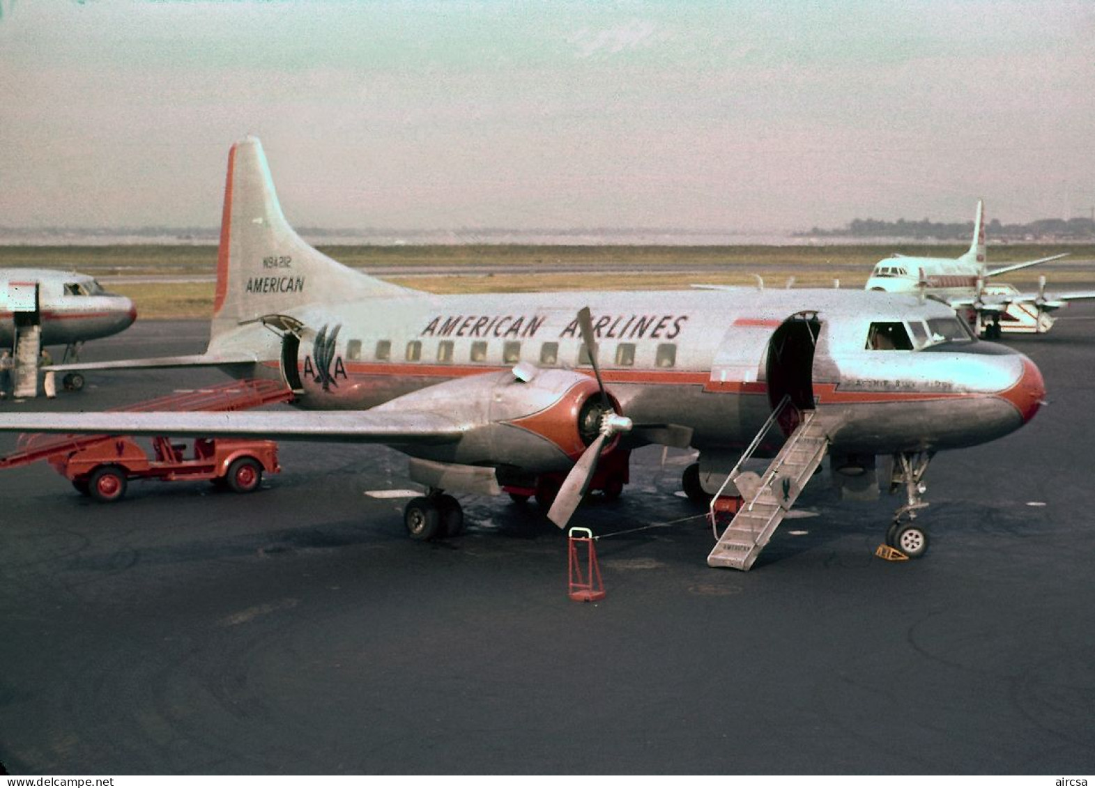 Aviation Postcard-WGA-1453 AMERICAN AIRLINES Convair 240 - 1946-....: Ere Moderne