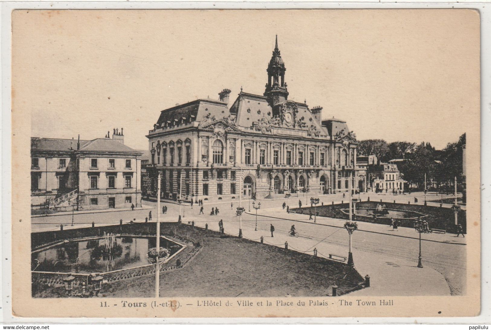 116 DEPT 37 : édit. J M N° 11 : Tours L'hôtel De Ville Et La Place Du Palais - Tours