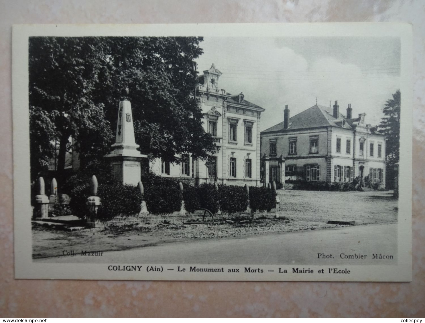 CPA 01 COLIGNY Le Monument Aux Morts La Mairie Et L'école - Unclassified