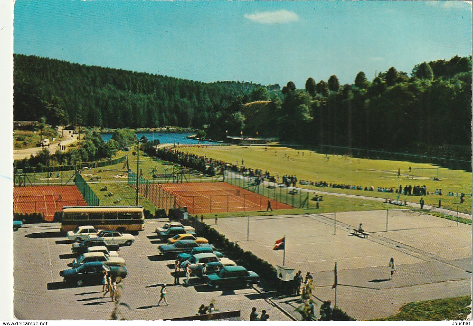 ZY 127-(88) NEUFCHATEAU - COMPLEXE SPORTIF - VUE GENERALE - TERRAIN FOOT , TENNIS , VOLLEY , PARKING - 2 SCANS - Neufchateau