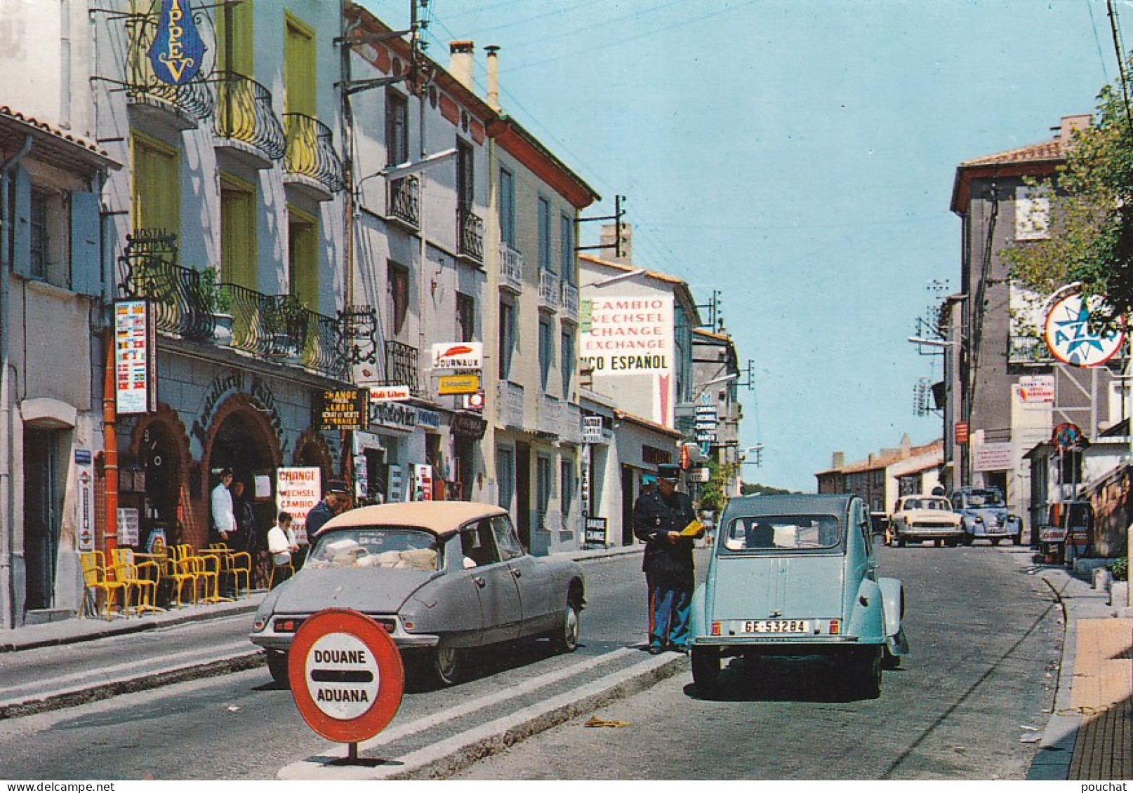 ZY 140- FRONTERA FRANCO ESPANOLA - LA JUNQUERA - LE PERTHUS - AUTOMOVILES  DS , 2 CV  - Gerona