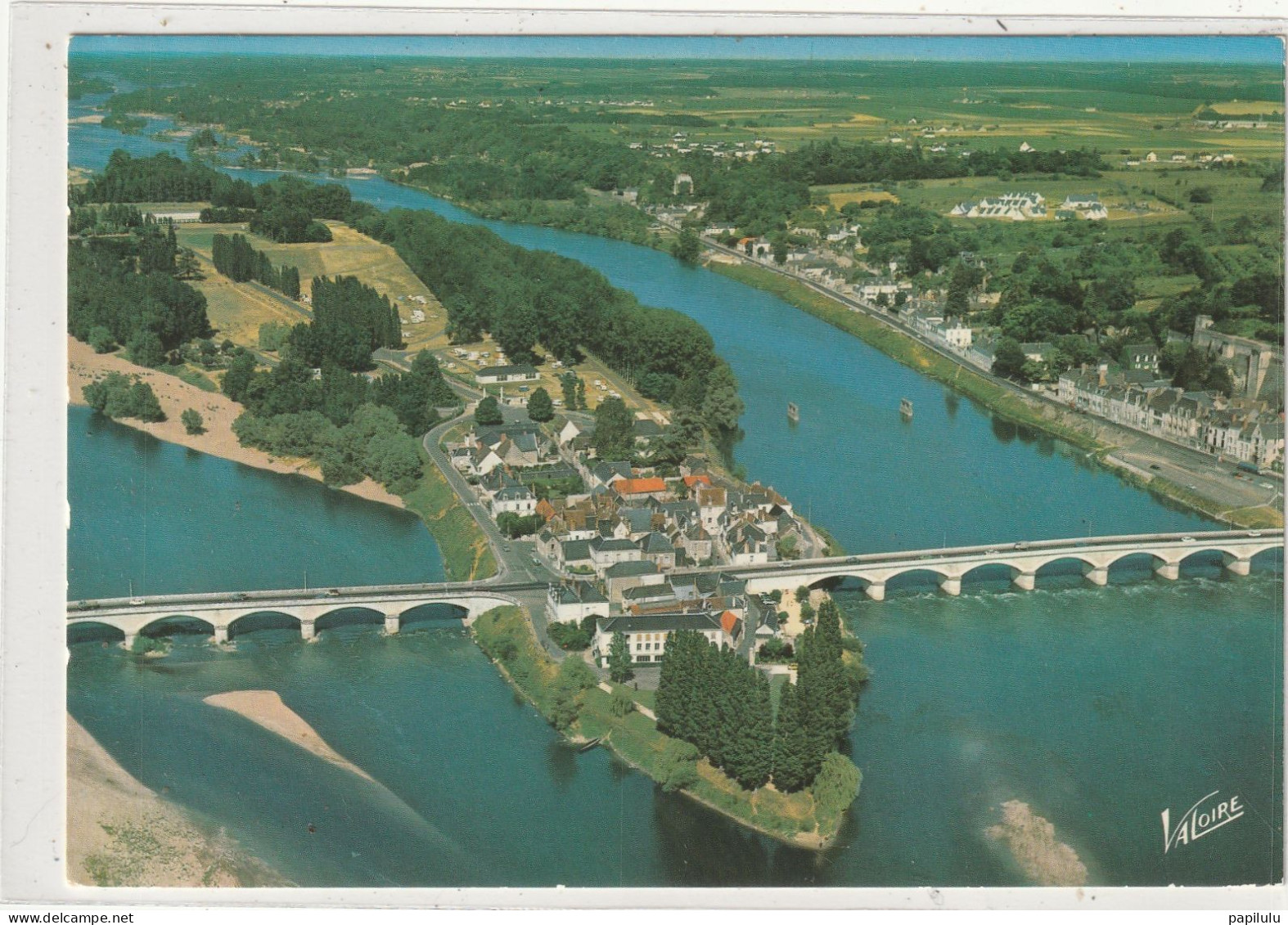 120 DEPT 37 : édit. Valoire N° 2185 : Amboise Vue Aérienne Sur L'Ile D'Or Et La Loire - Amboise