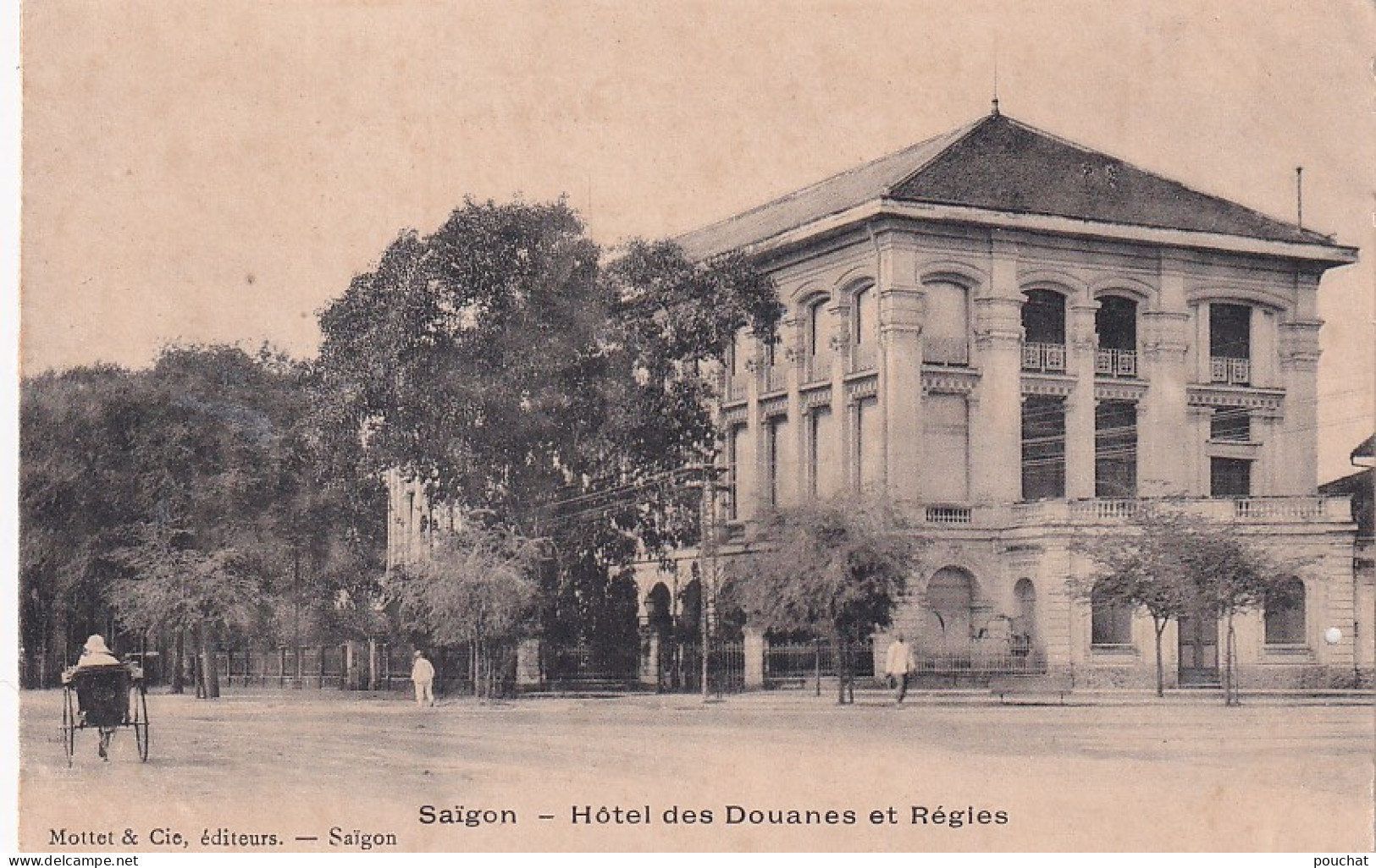 ZY 145- SAIGON , VIETNAM - HOTEL DES DOUANES ET DES REGIES - Vietnam