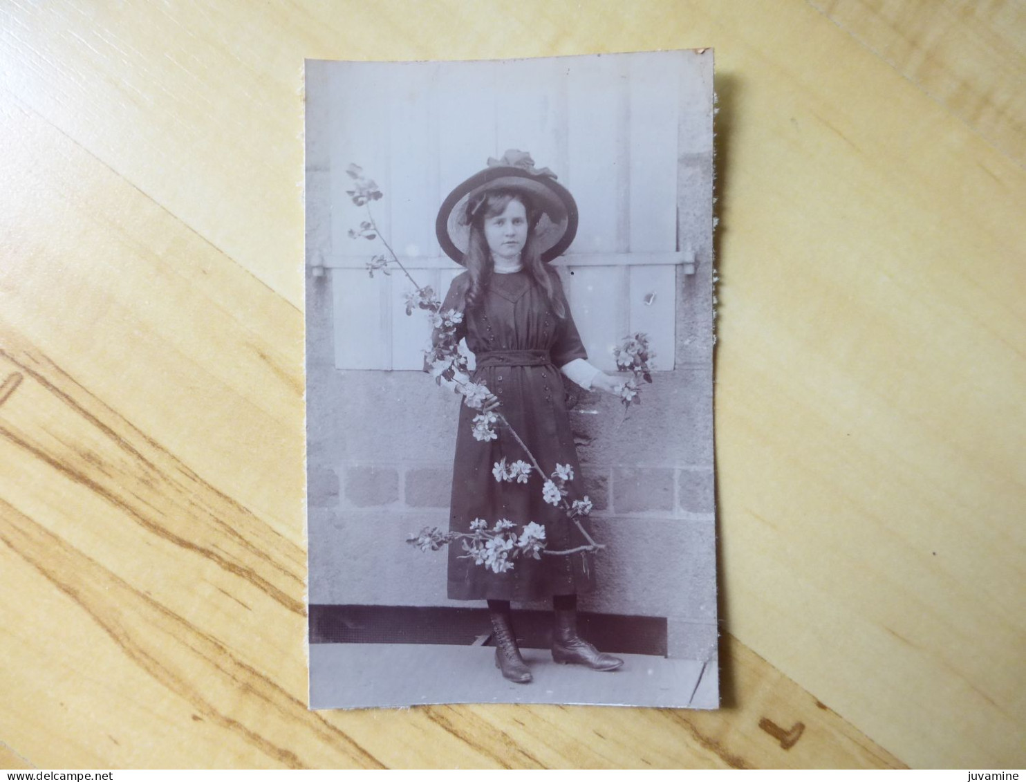 FILLE AU CHAPEAU - PHOTOGRAPHIE 1912 - ROBE MODE TOILETTE - Personas Anónimos