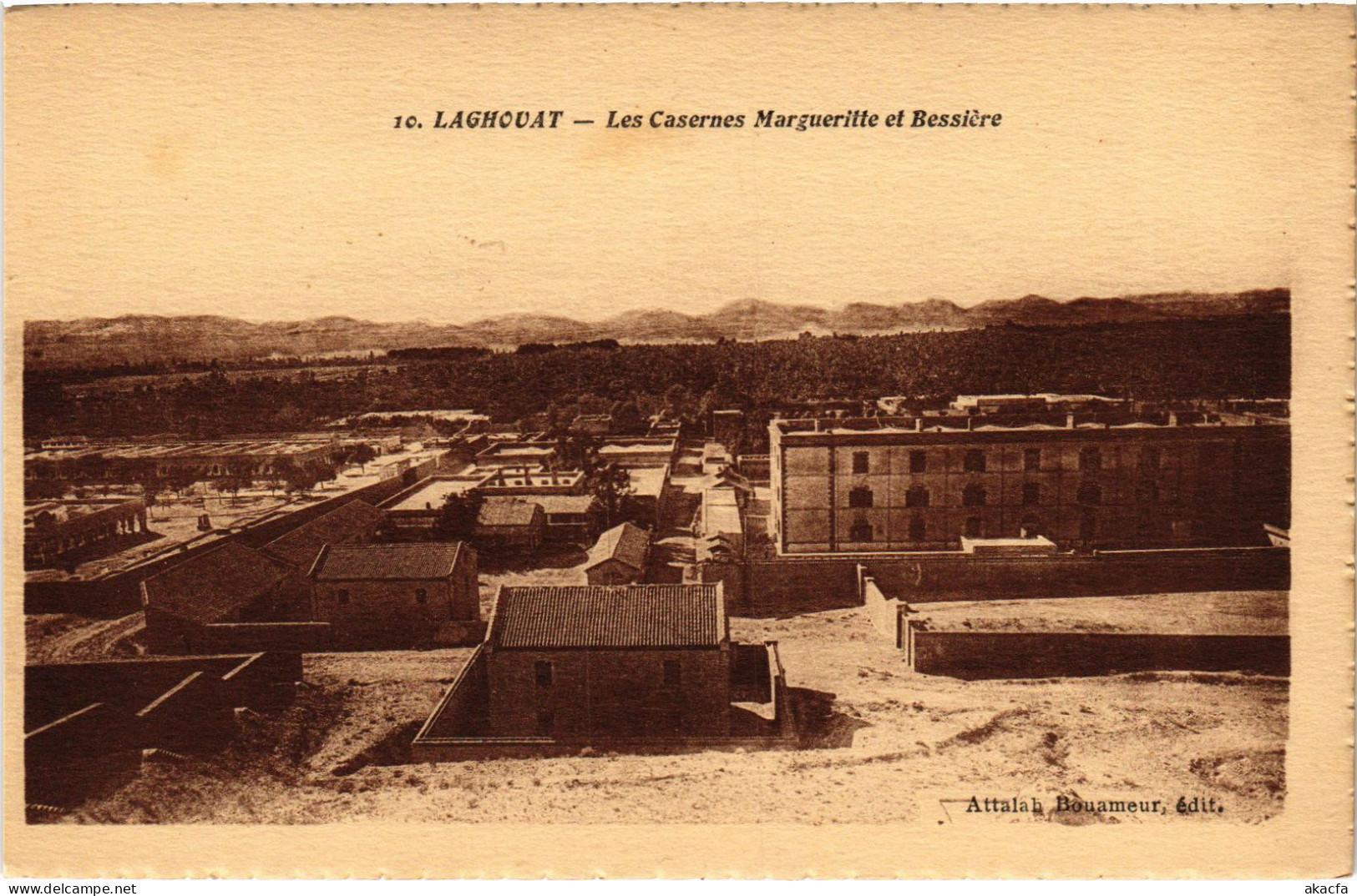 CPA AK LAGHOUAT Les Casernes Margueritte Et Bessiere ALGERIA (1388624) - Laghouat
