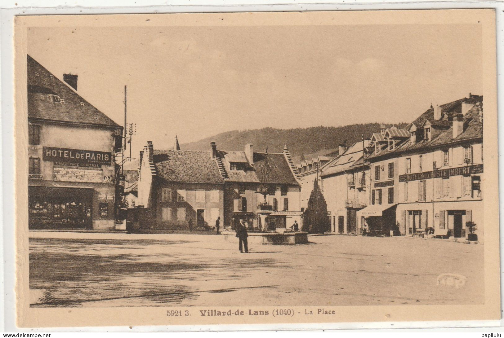 365 DEPT 37 : édit. A Hourlier N° 59213 : Villard De Lans La Place - Villard-de-Lans