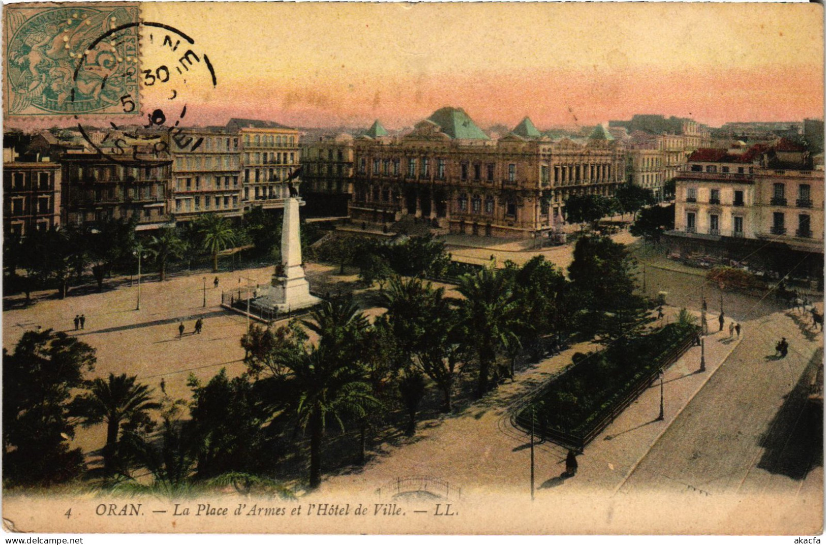 CPA AK ORAN La Place D'Armes Et L'Hotel De Ville ALGERIA (1389881) - Oran