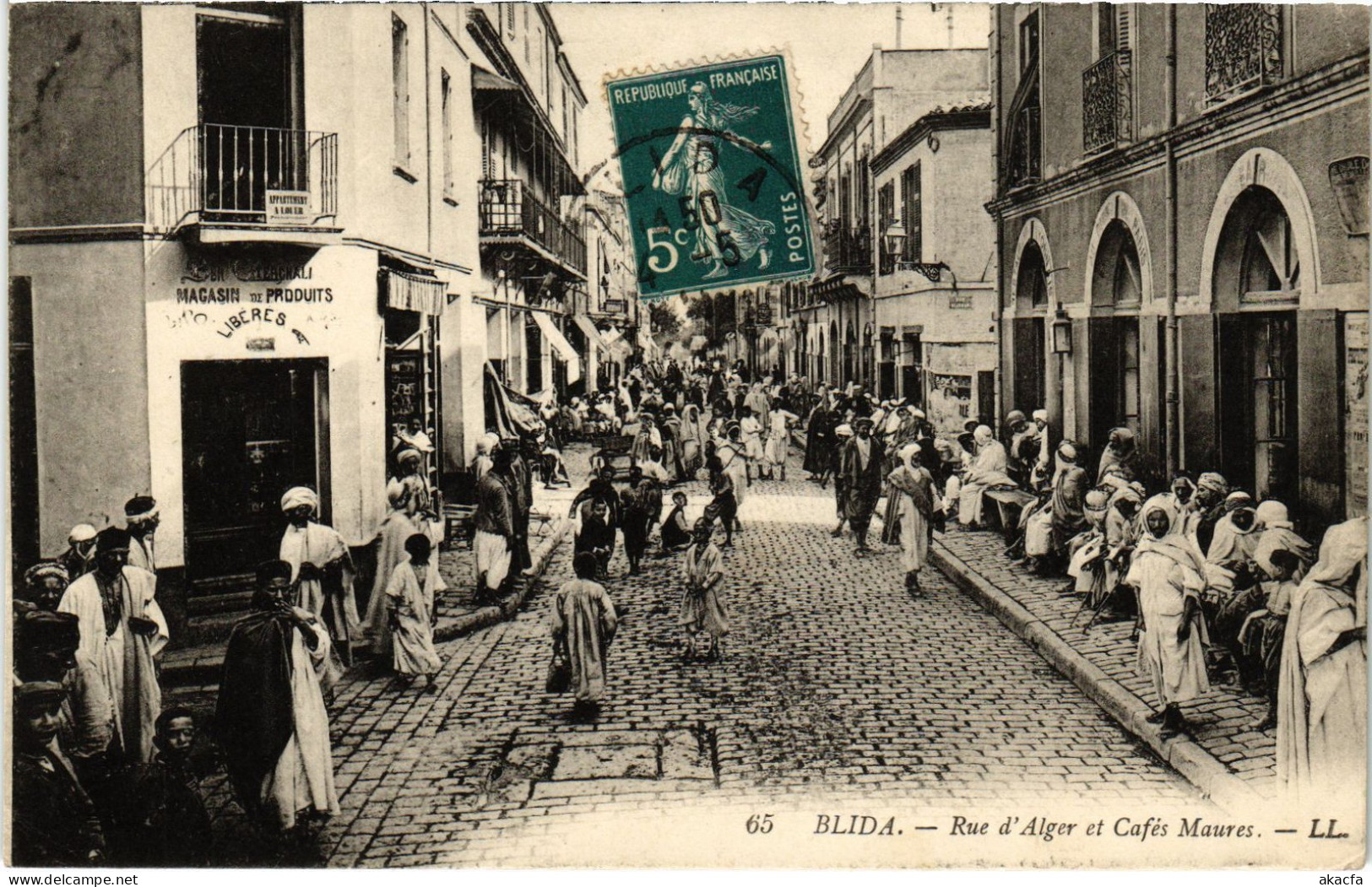 CPA AK BLIDA Rue D'Alger Et Cafes Maures ALGERIA (1389527) - Blida