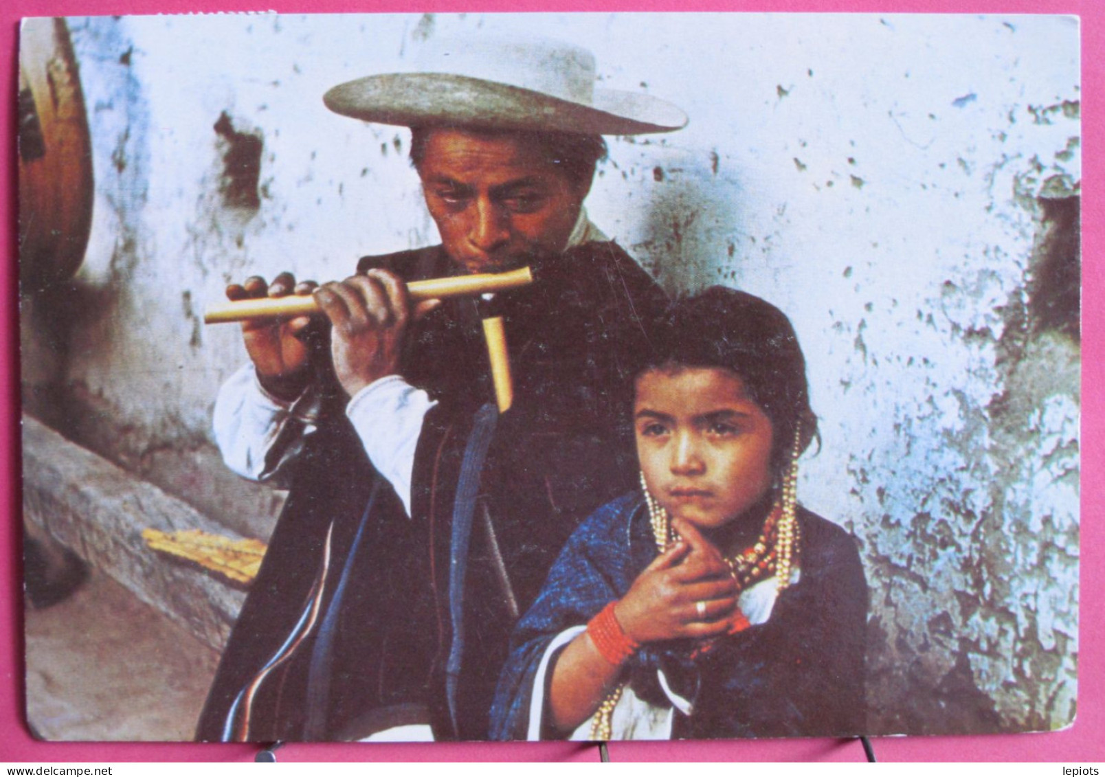 Visuel Très Peu Courant - Equateur - Ecuador - Otavalo Tocando El Pingullo - Beaux Timbres - Equateur