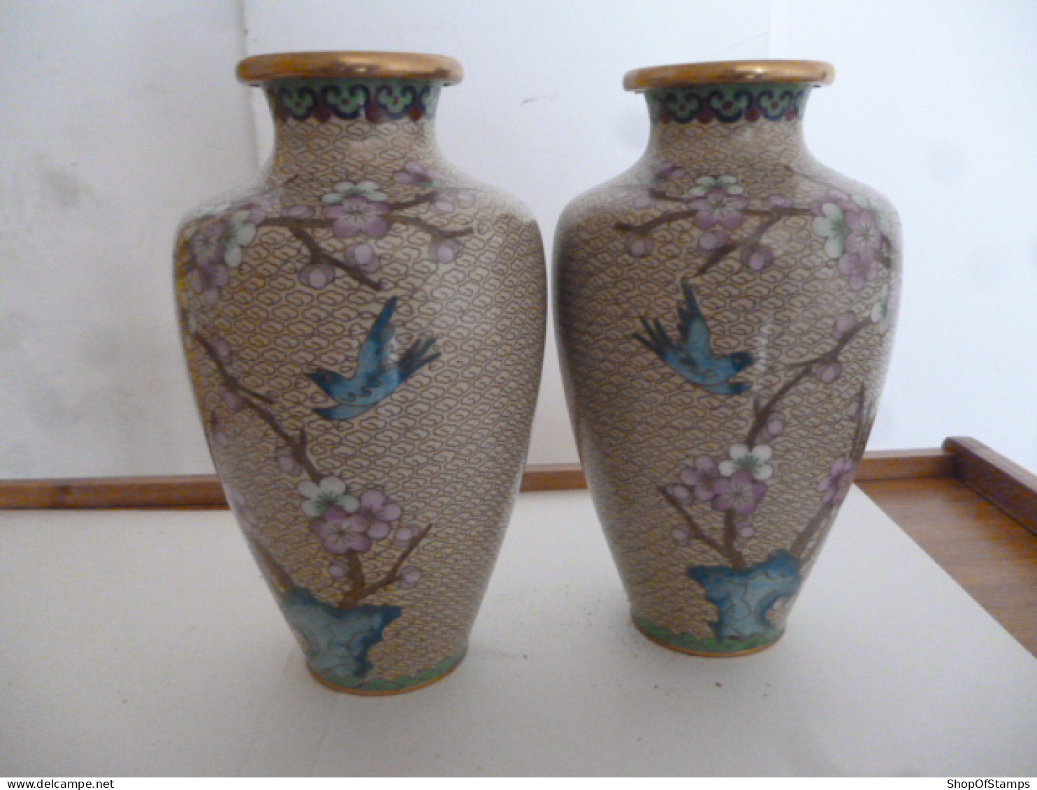 ORIENTAL CLOISONNE VASES WITH BIRDS & FLORA  - XXe Ciel.com