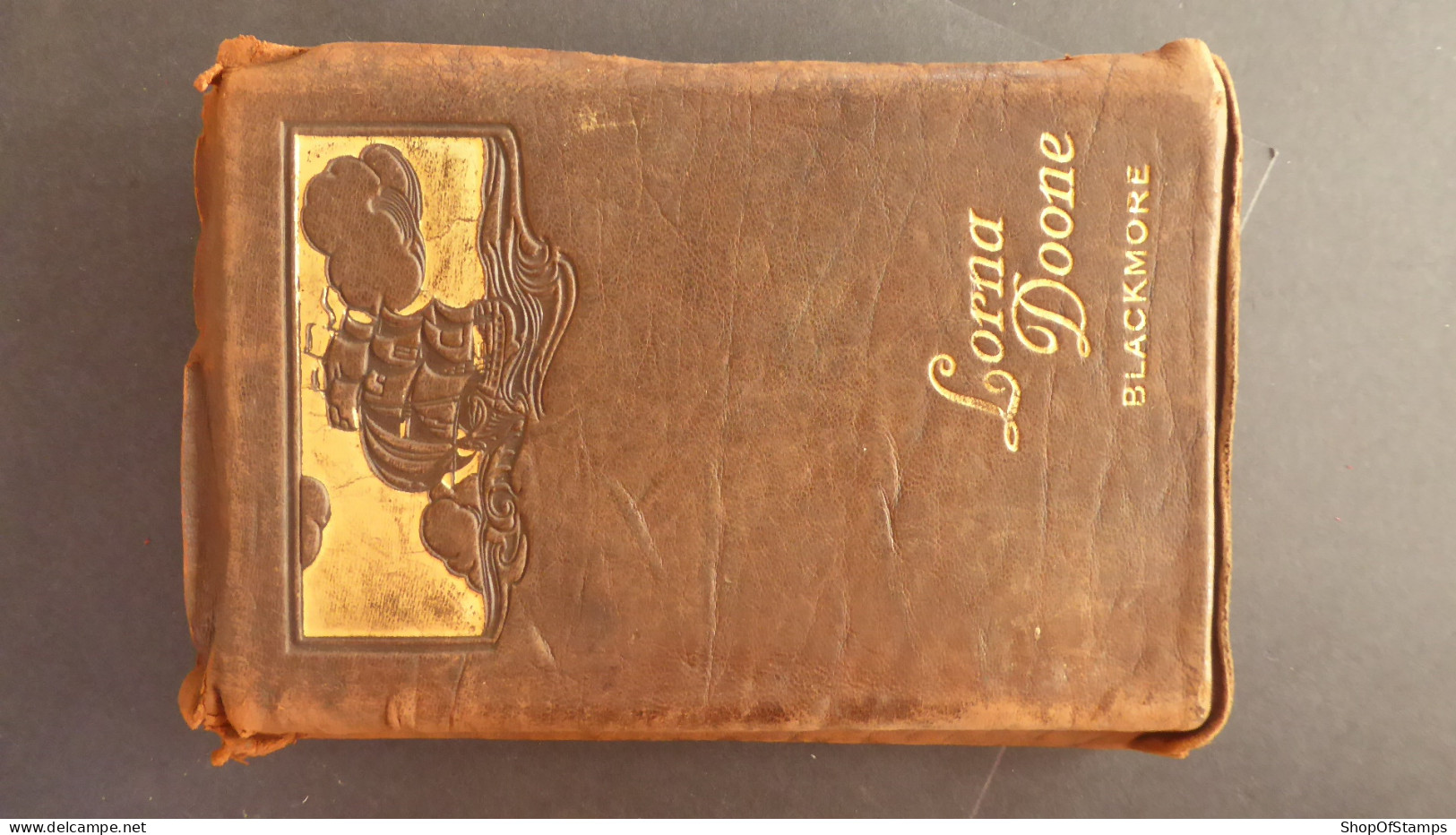 BOOK: LORNA DOONE BY BLACKMORE VINTAGE LEATHER BINDING - Other & Unclassified