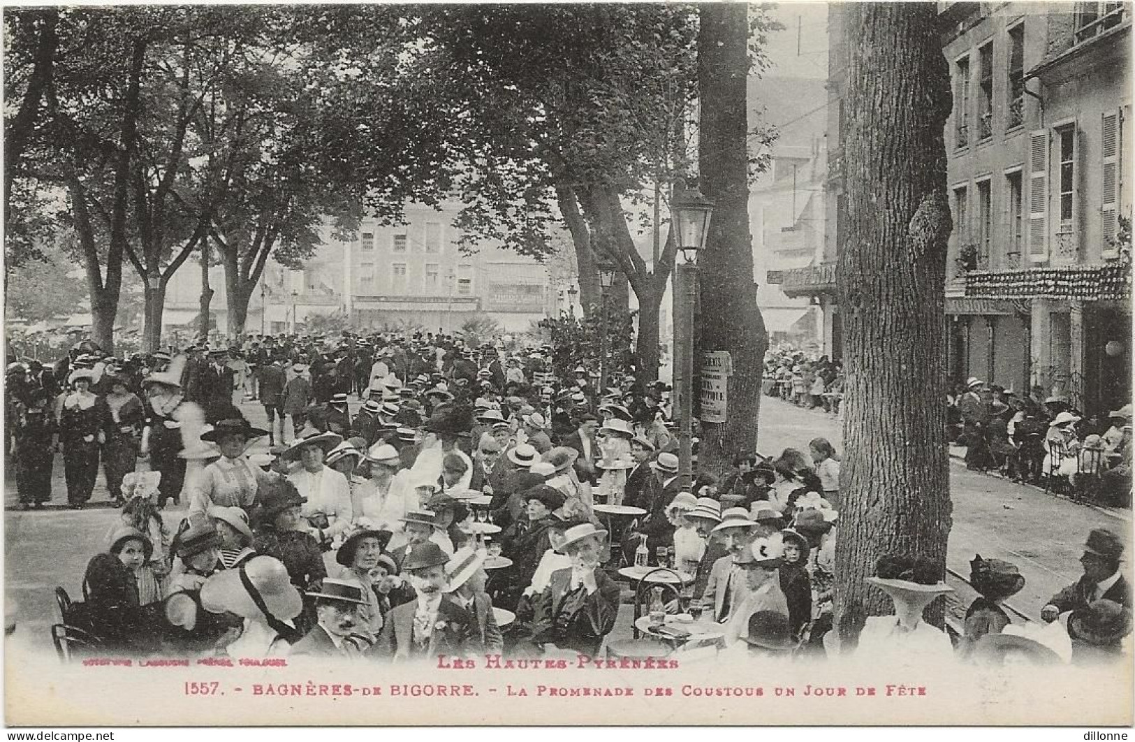 D 65 BAGNERES De BIGORRE   La Promenade Des Coustous Un Jour De Fete - Bagneres De Bigorre