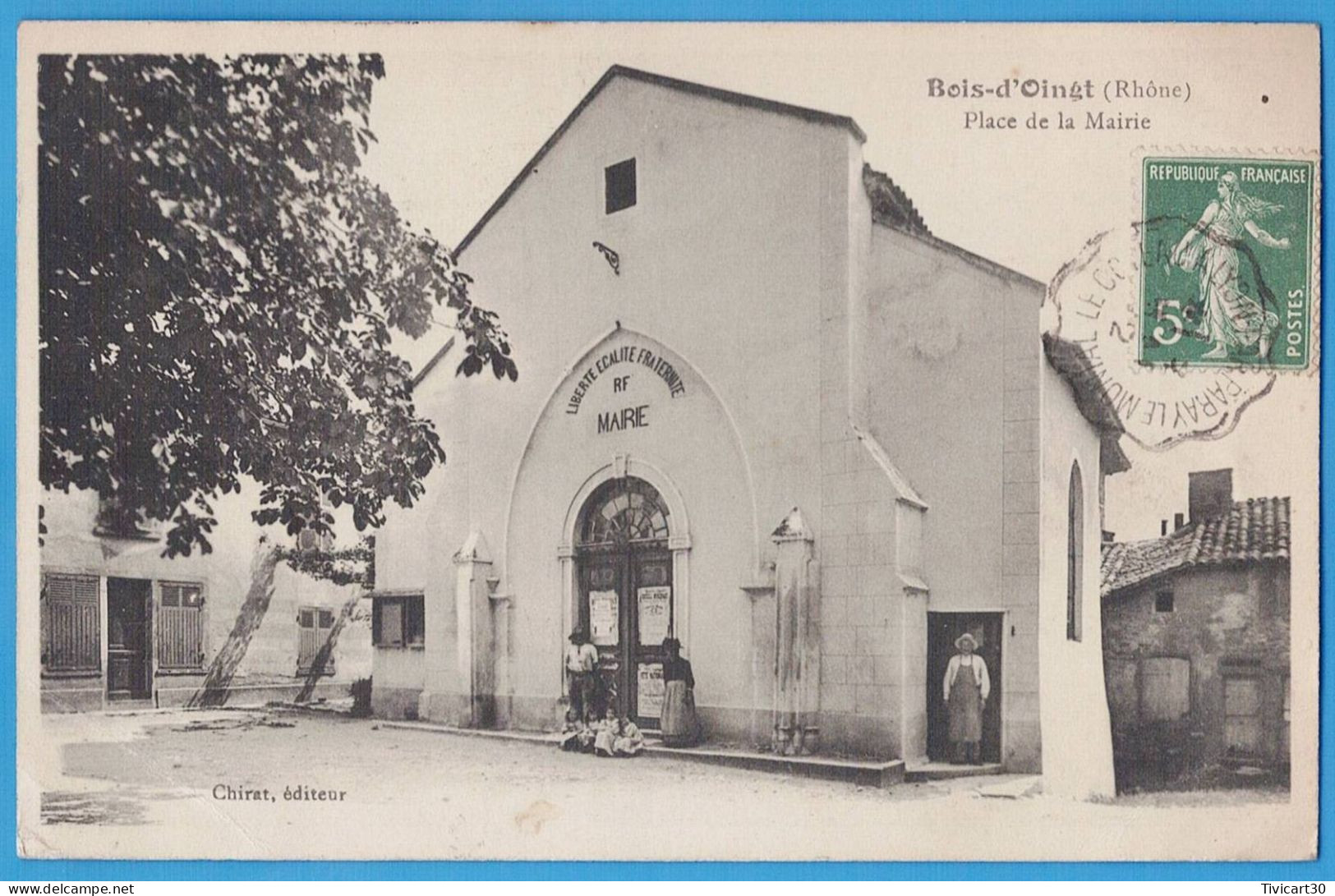 CPA RHONE (69) - LE BOIS-D'OINGT - PLACE DE LA MAIRIE - Le Bois D'Oingt