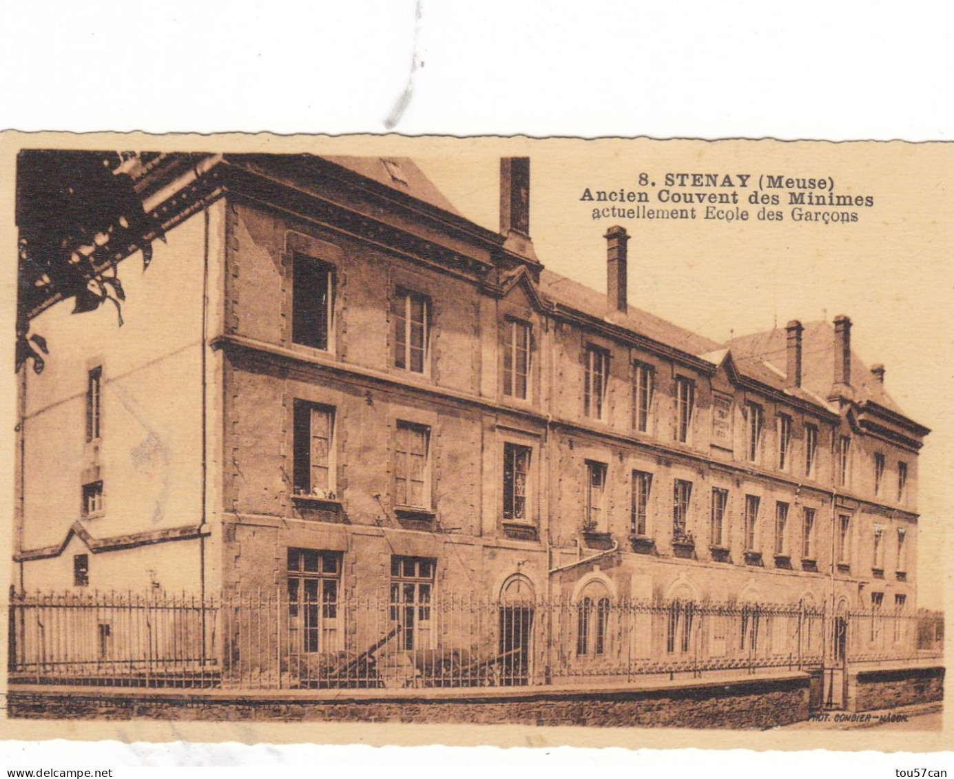 STENAY  -  MEUSE  -   (55)   -   CPA  DE 1936  -  L'ECOLE  DES  GARCONS. - Stenay