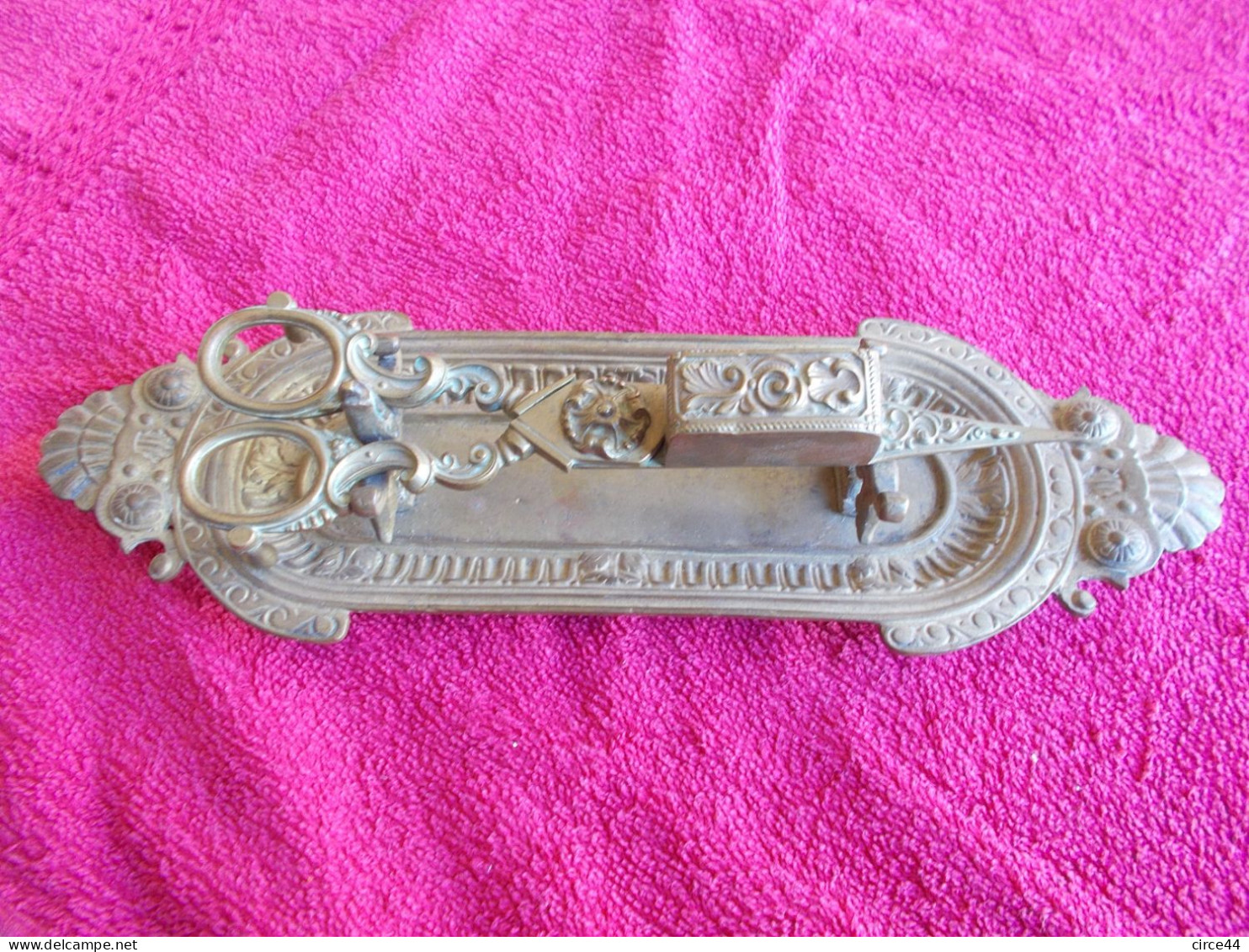 RARE MOUCHETTE AVEC SON PORTE MOUCHETTE.19ème SIECLE.CISEAUX POUR ETEINDRE LES CHANDELLES. - Outils Anciens