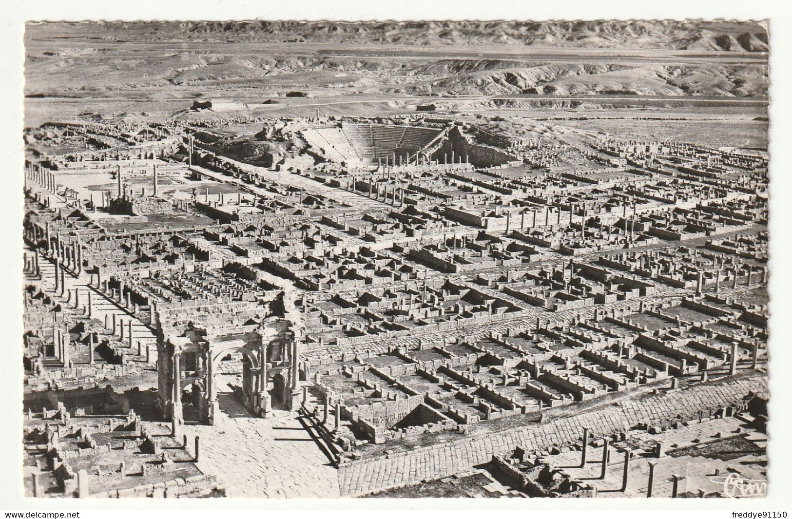 Afrique . Algérie . Timgad . Vue Aérienne Sur Les Ruines De La Ville Romaine N°3 A . - Otros & Sin Clasificación