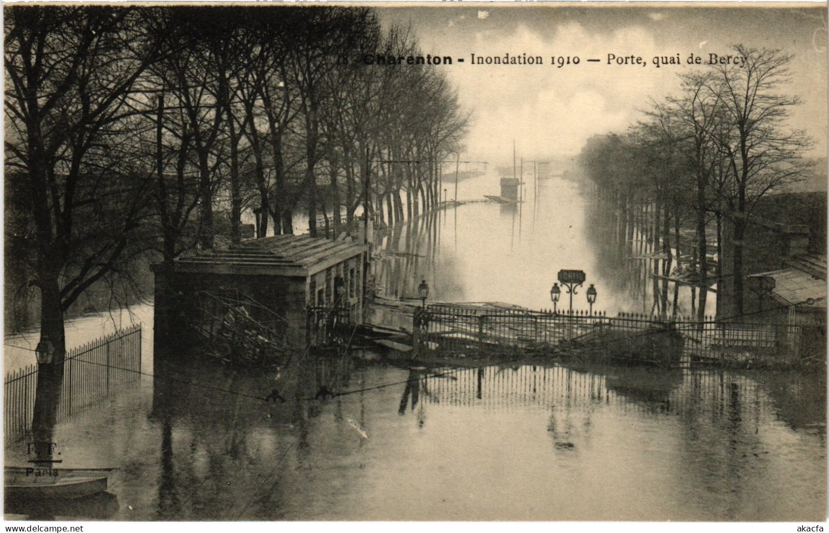 CPA Charenton Porte Inondations (1391249) - Charenton Le Pont