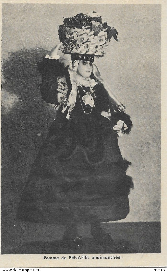 Portugal - MULHER DE PENAFIEL EM VESTIDO DE DOMINGO. - Porto