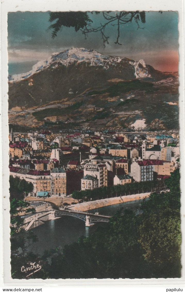 375 DEPT 37 : édit. André N° 1020 : Grenoble Vue Sur La Ville Et Le Moucherotte - Grenoble