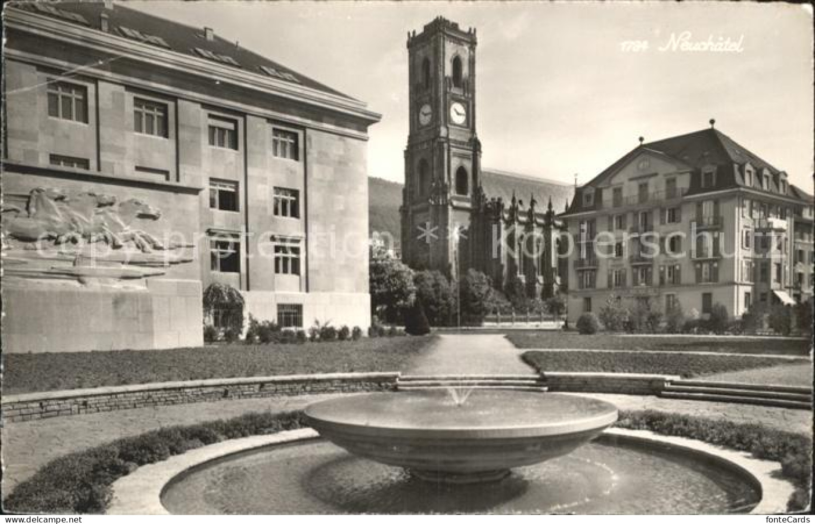 11902270 Neuchatel NE Kirche Brunnen Neuchatel - Sonstige & Ohne Zuordnung