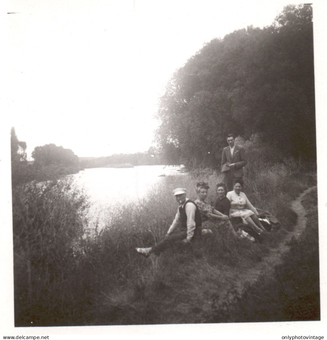 Francia 1946, Les Ormes, Ritratto In Riva Al Lago, Foto, Vintage Photo - Lieux