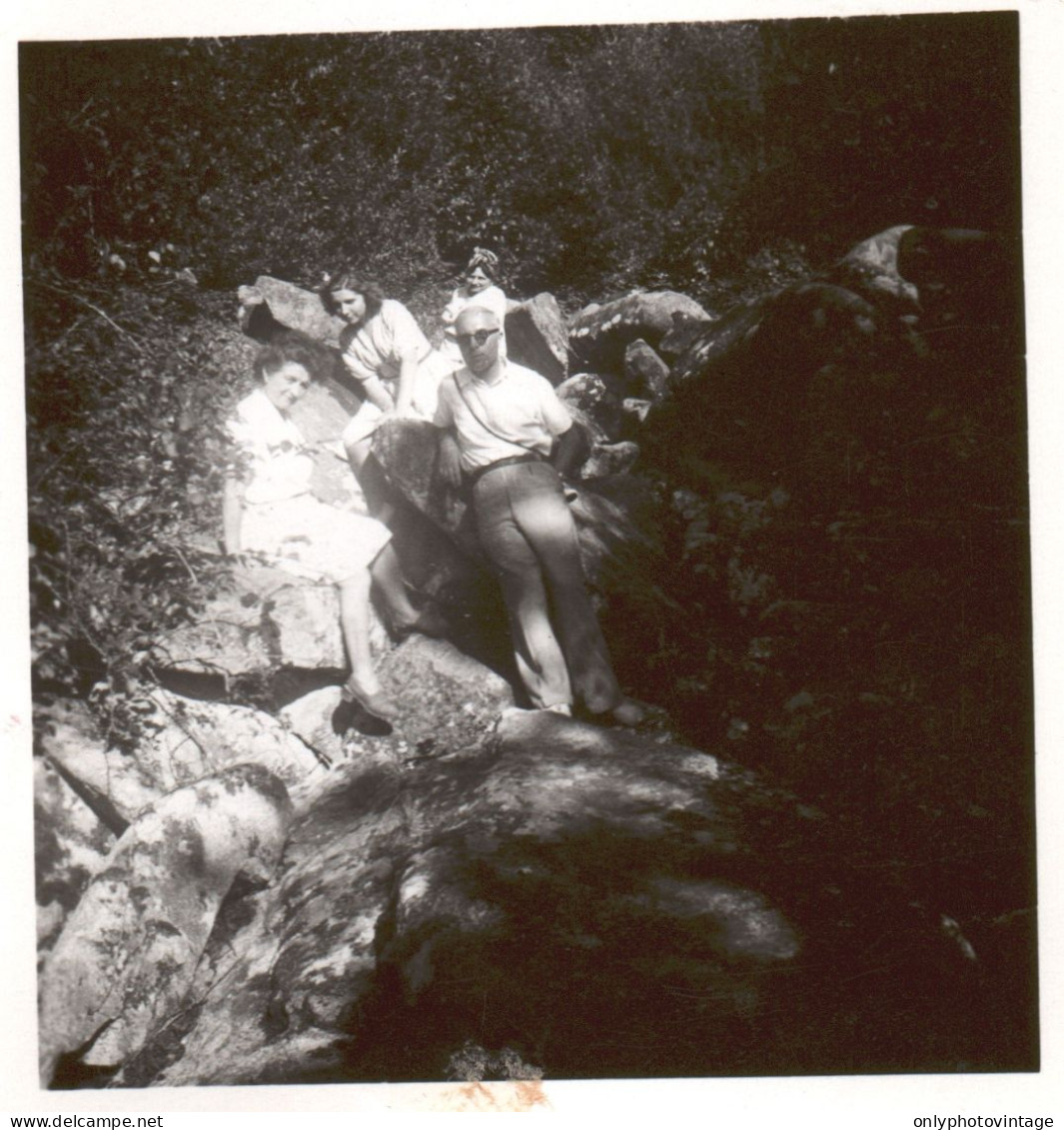 Francia 1946, Augignac, Rochers Du Chapelet Du Diable, Fotografia Epoca - Plaatsen