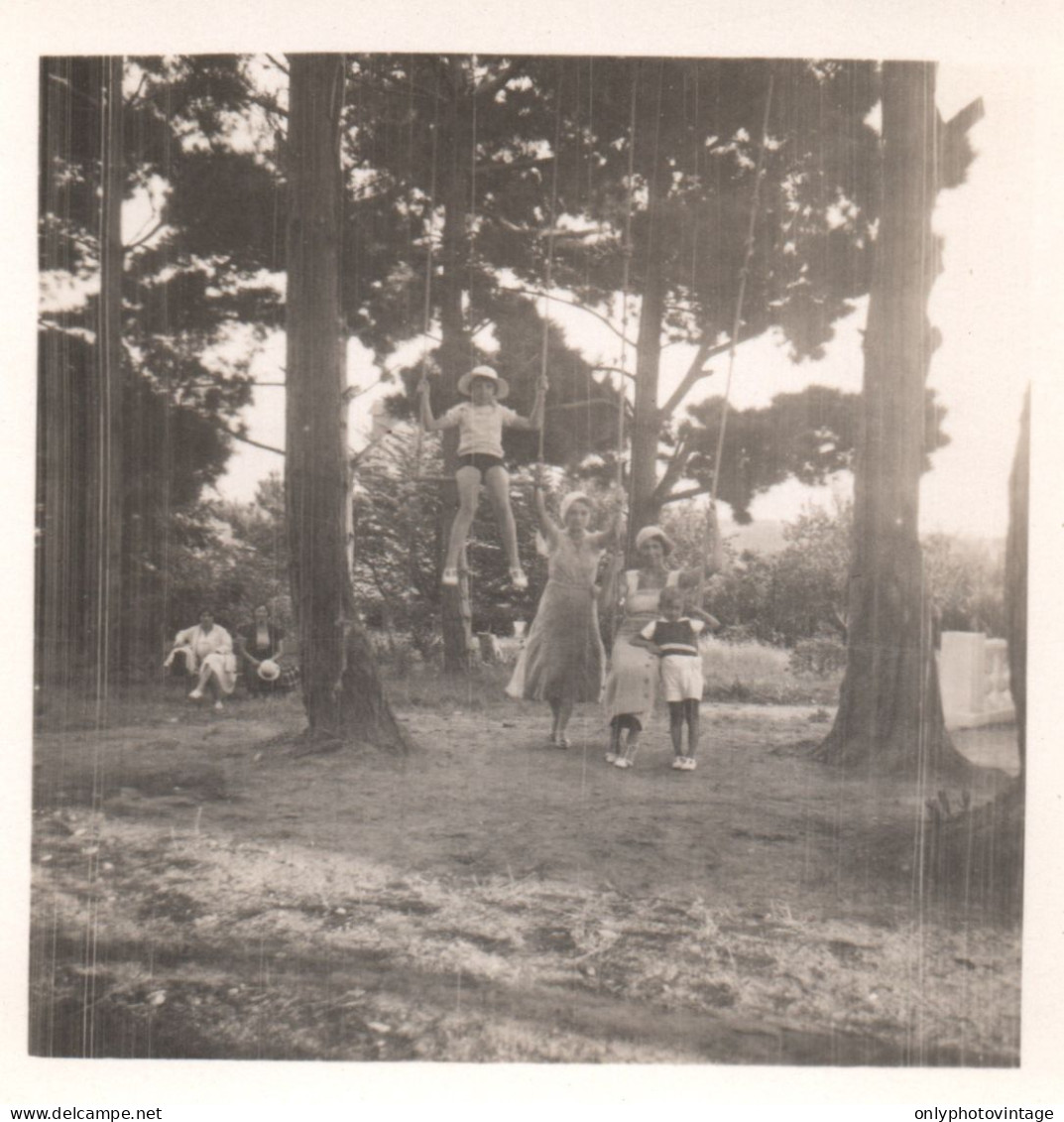 Francia 1933, Saint Cast Le Guildo, Hotel Angleterre, Altalena, Foto - Lieux