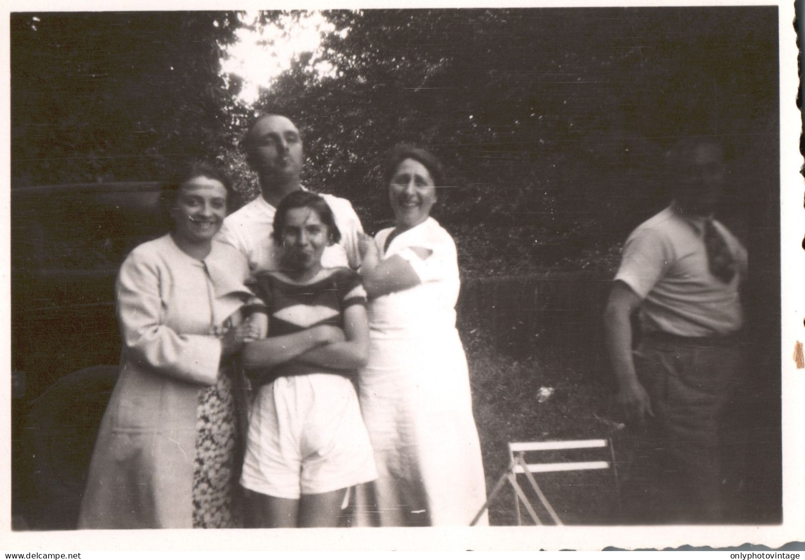 Francia 1935, Rambouillet, In Posa Nel Parco, Foto Epoca, Vintage Photo - Plaatsen