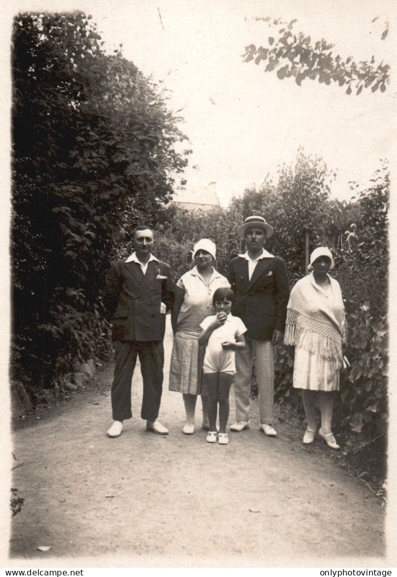 Francia 1929, Tréboul, In Posa Nel Parco, Fotografia Epoca, Vintage Photo - Plaatsen