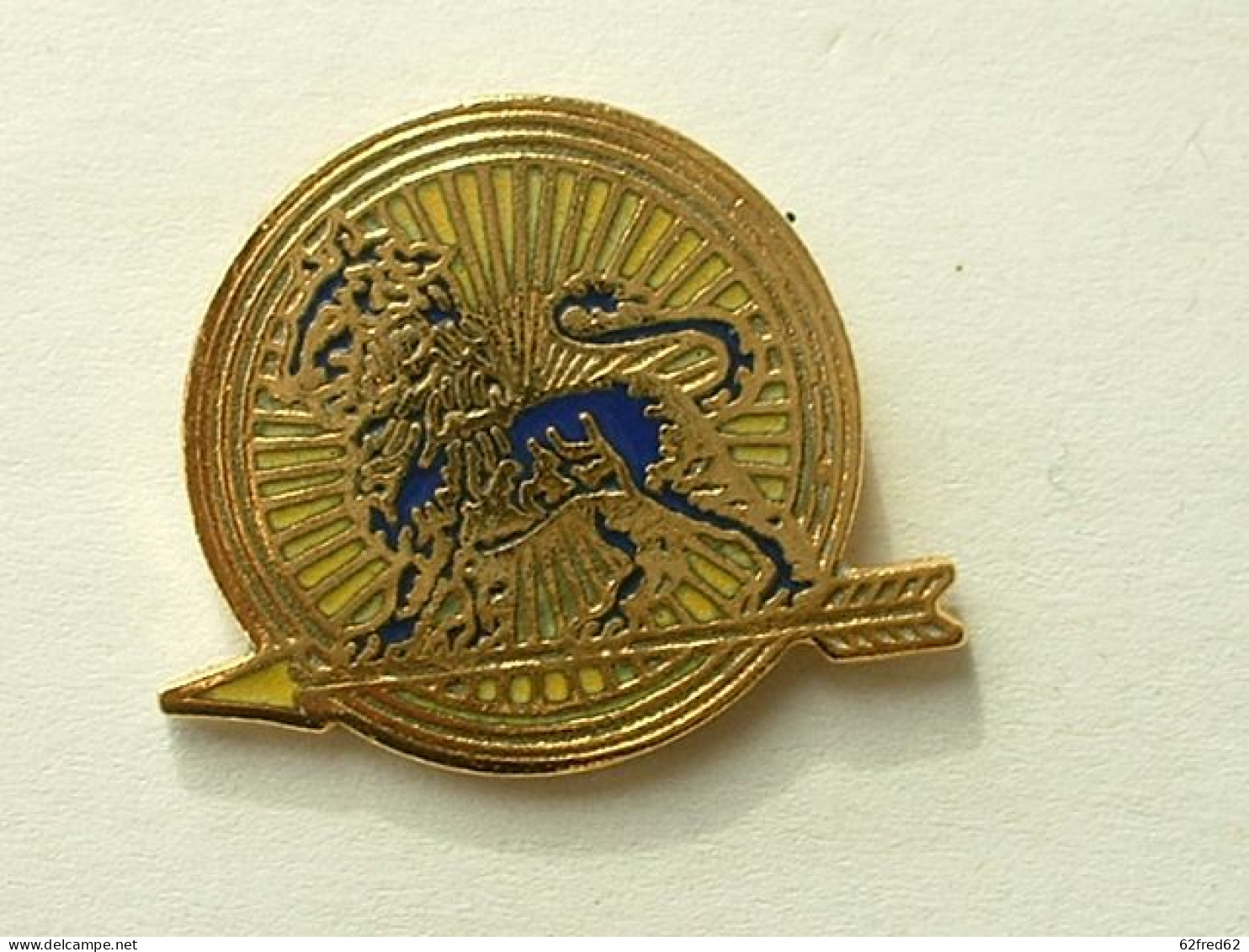 PIN'S PEUGEOT ANCIEN LOGO - LE LION - EMAIL - Peugeot