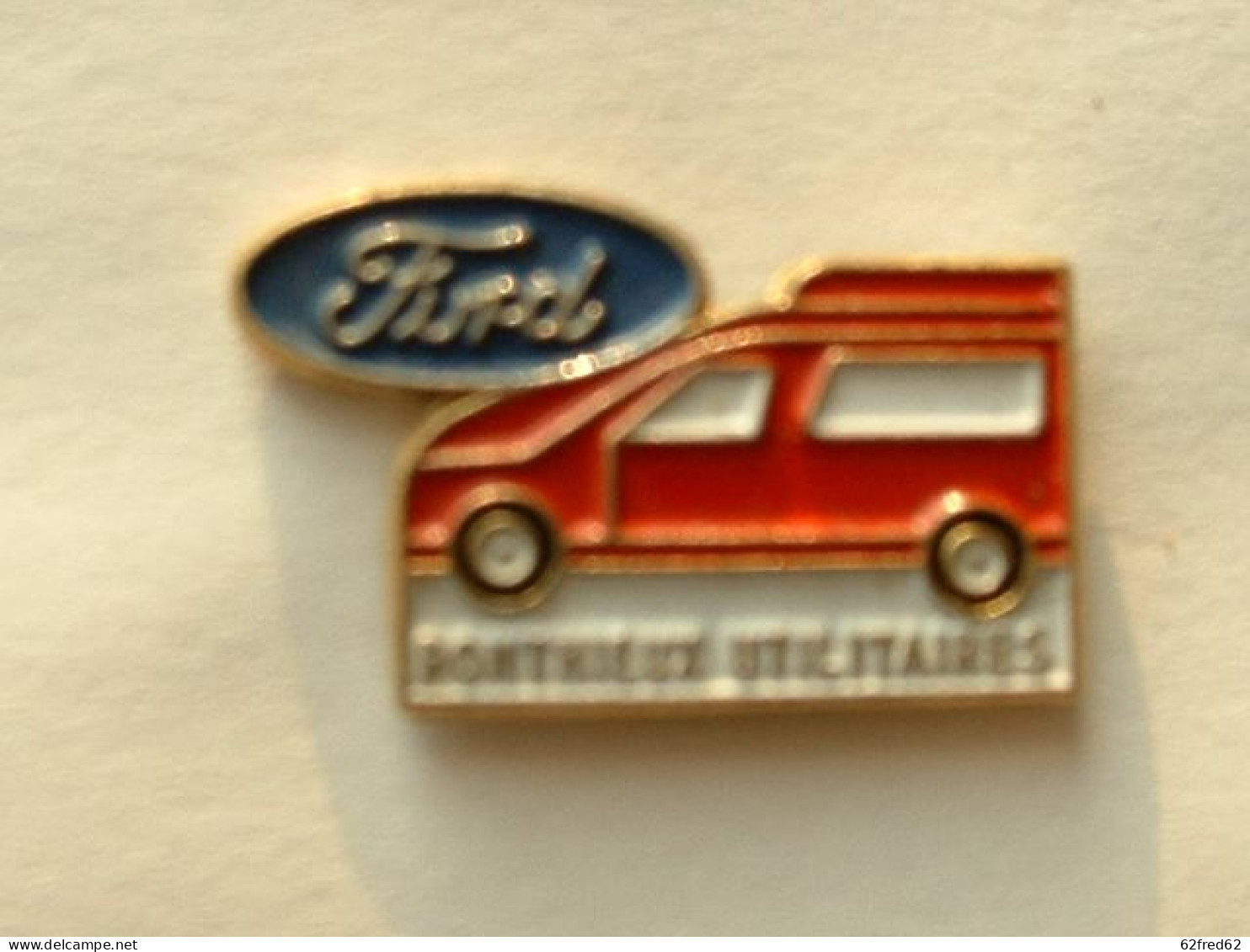 PIN'S FORD - PONTHIEUX UTILITAIRES - Ford