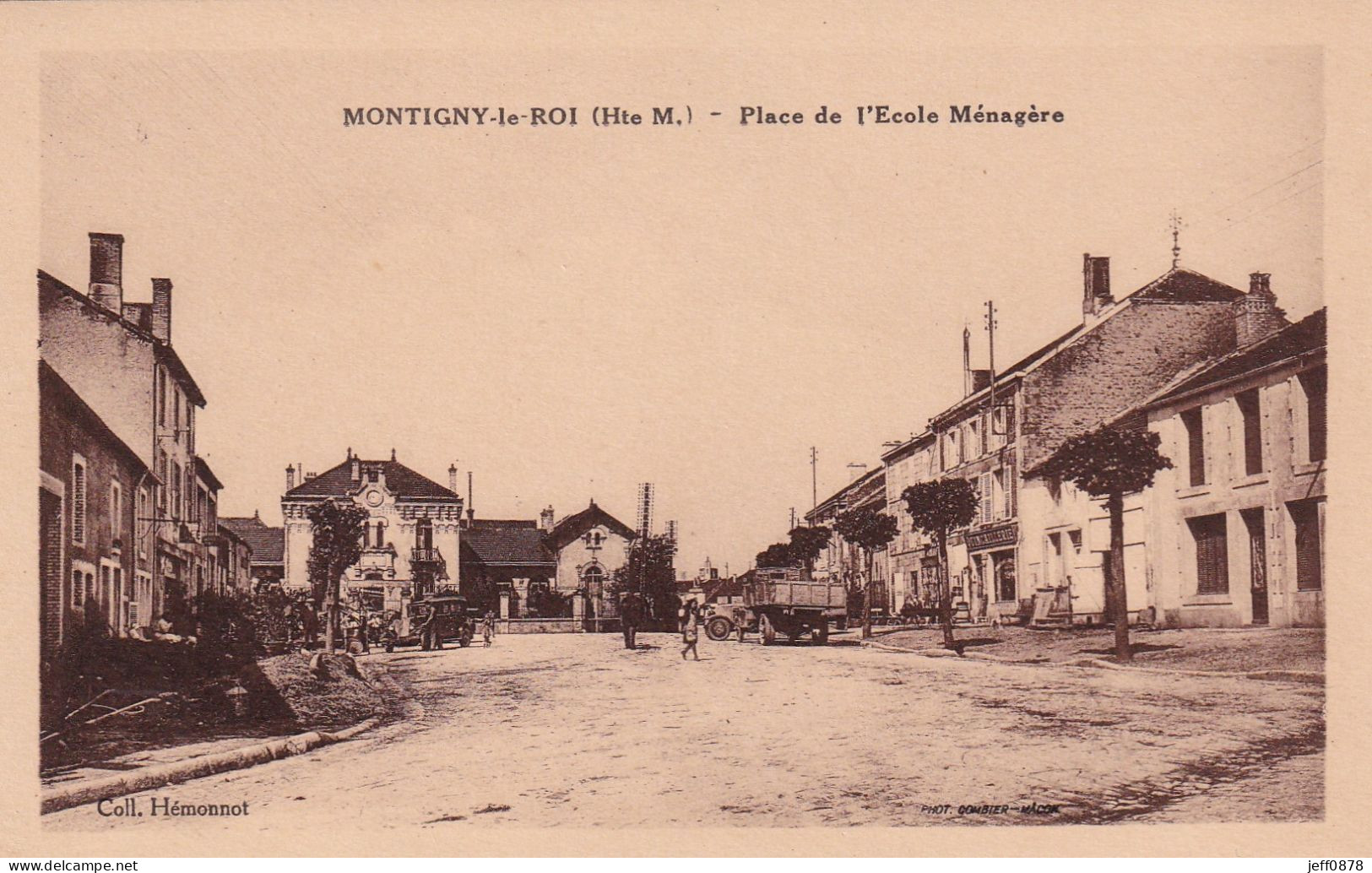 52 - HAUTE MARNE - MONTIGNY LE ROI - Place De L'école Ménagére - Très Bon état - Montigny Le Roi