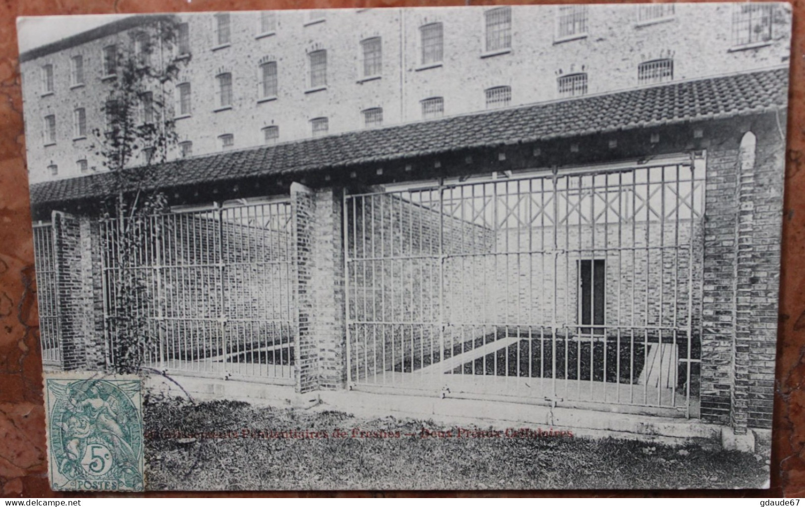 PRISON De FRESNES (94) - ETABLISSEMENTS PENITENTIAIRES - DEUX PREAUX CELLULAIRES - Fresnes