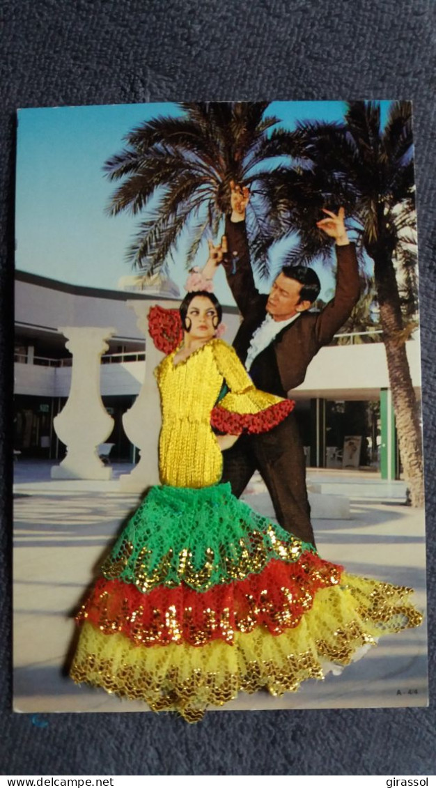 CARTE  BRODEE FOKLORE FOLKLORIQUE ESPAGNE ESPAGNOLE DANSE FLAMENCO COUPLE PALMIERS EXTERIEUR ED PRAT - Borduurwerk