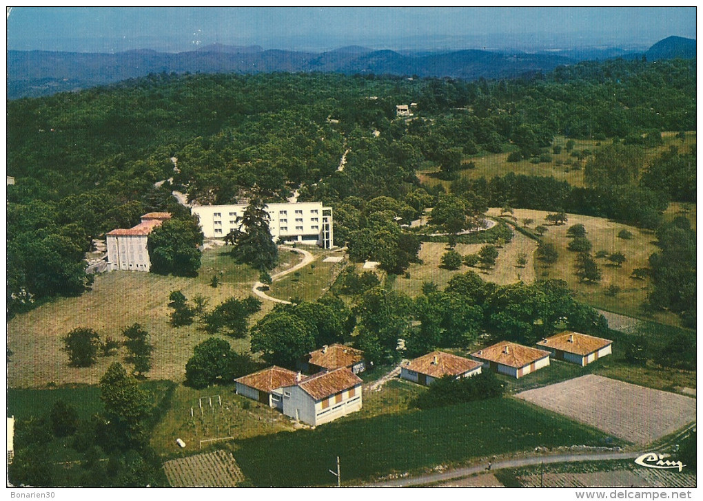 CPSM 30 COLOGNAC VUE AERIENNE DES COLONIES LA MOULEYRETTE LA NISADO - Autres & Non Classés