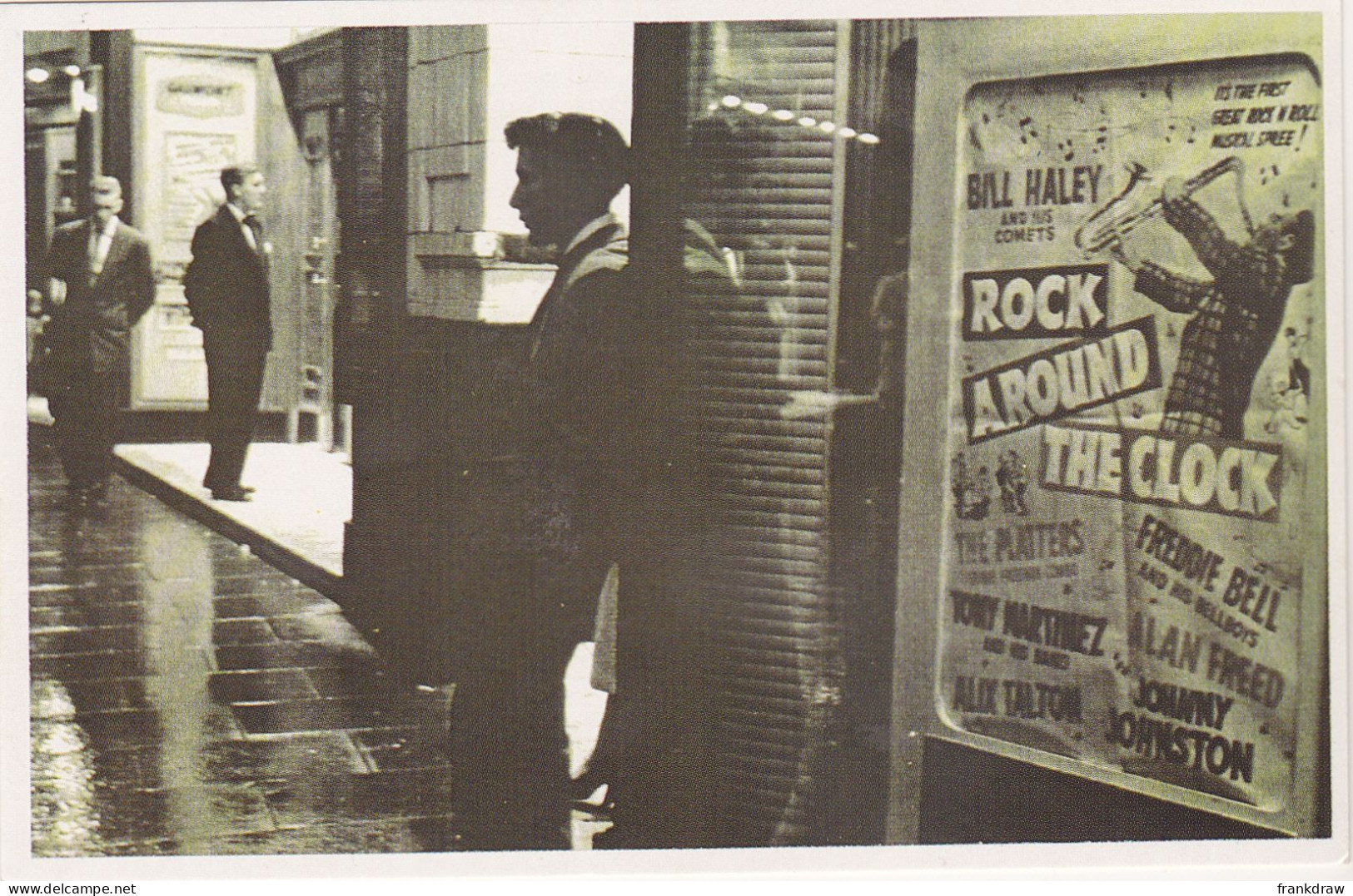 Nostalgia Postcard - A Teenager Waiting Outside The Gaurmont Cinema C1956 - VG - Non Classés