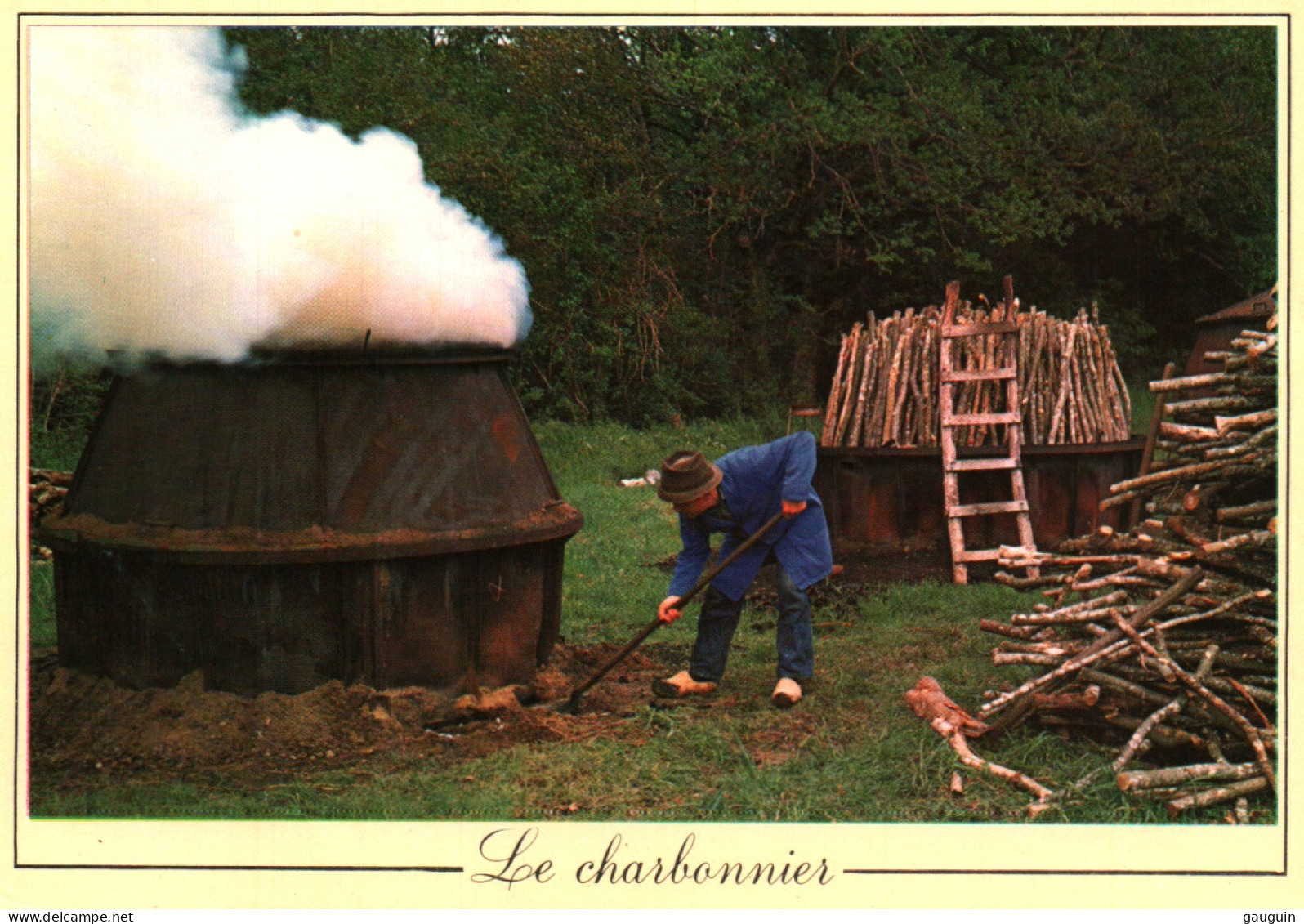 CPM - MÉTIERS D'ANTAN - Le Charbonnier - Editions Nivernaises - Ambachten