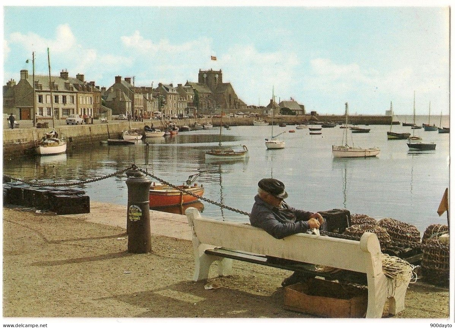 Lot De 3 CP. BARFLEUR. Le Port; Le Port (REPRODUCTION); Le Port Et Le Calvaire. - Barfleur