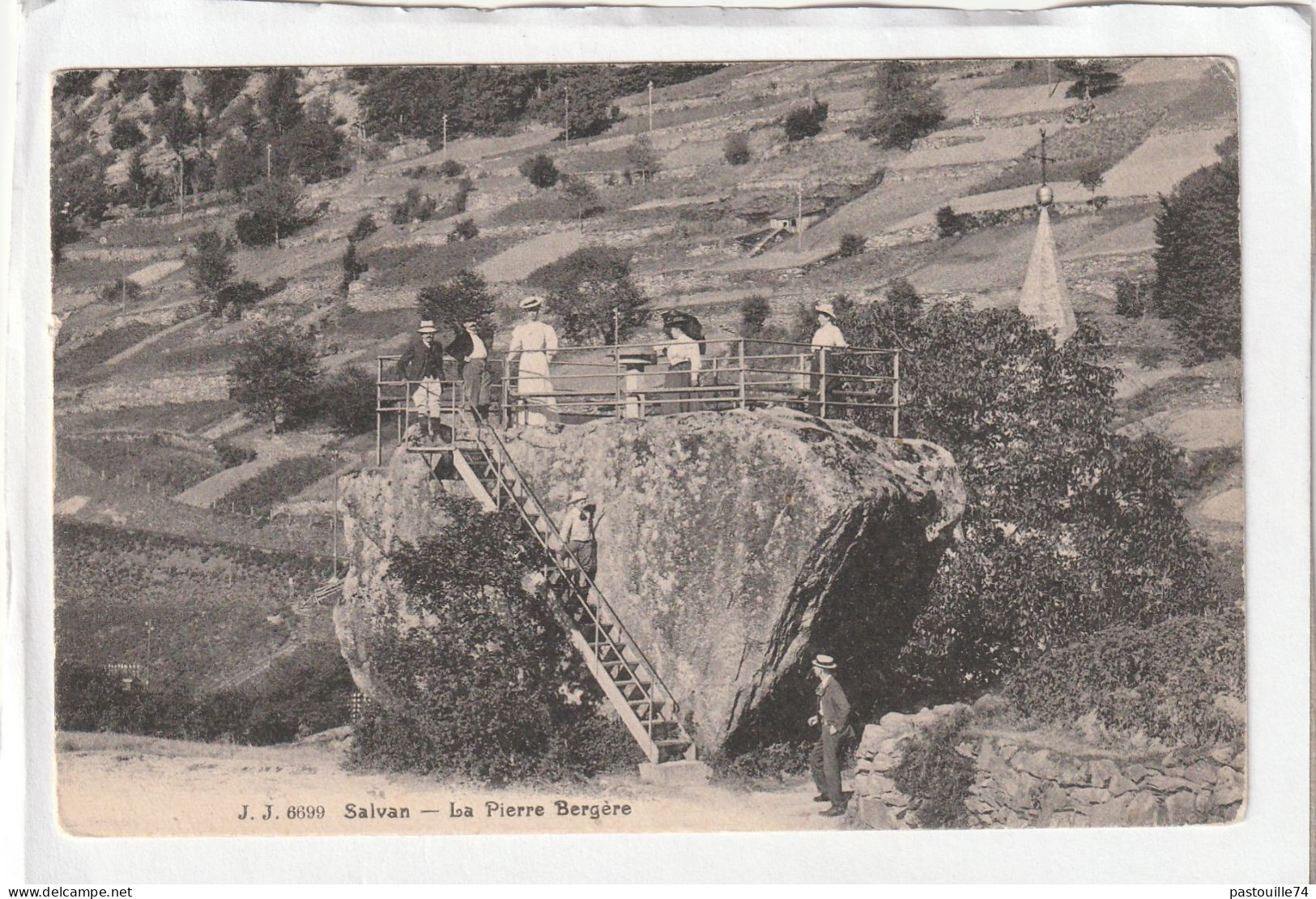 CPA :  14 X 9  -  Salvan  -  La Pierre Bergère - Salvan