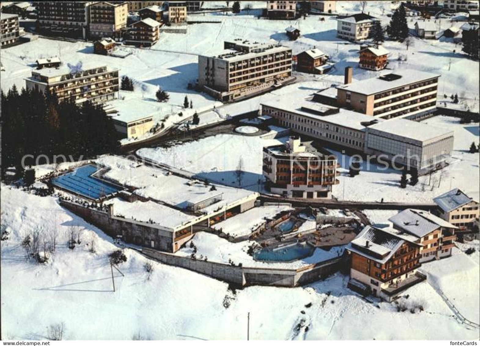 11888032 Leukerbad Fliegeraufnahme Thermalbaeder Leukerbad - Otros & Sin Clasificación