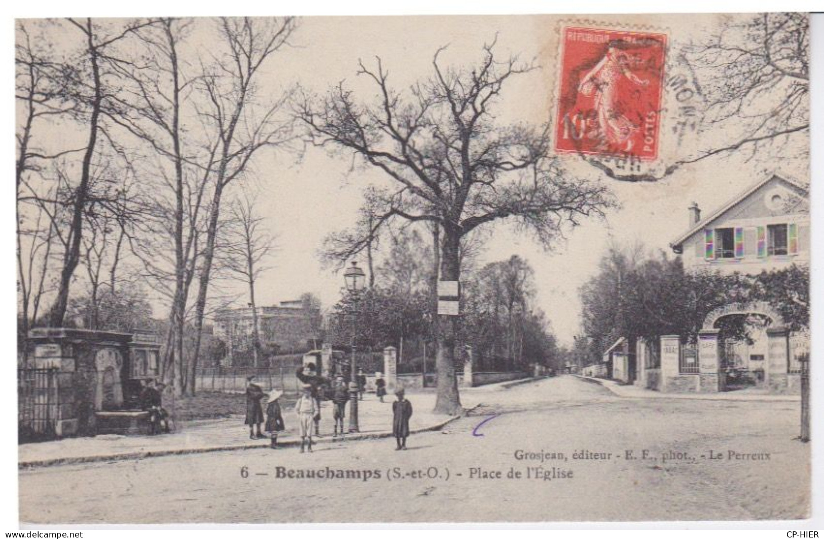 95 - BEAUCHAMPS - PLACE DE L'EGLISE - Beauchamp