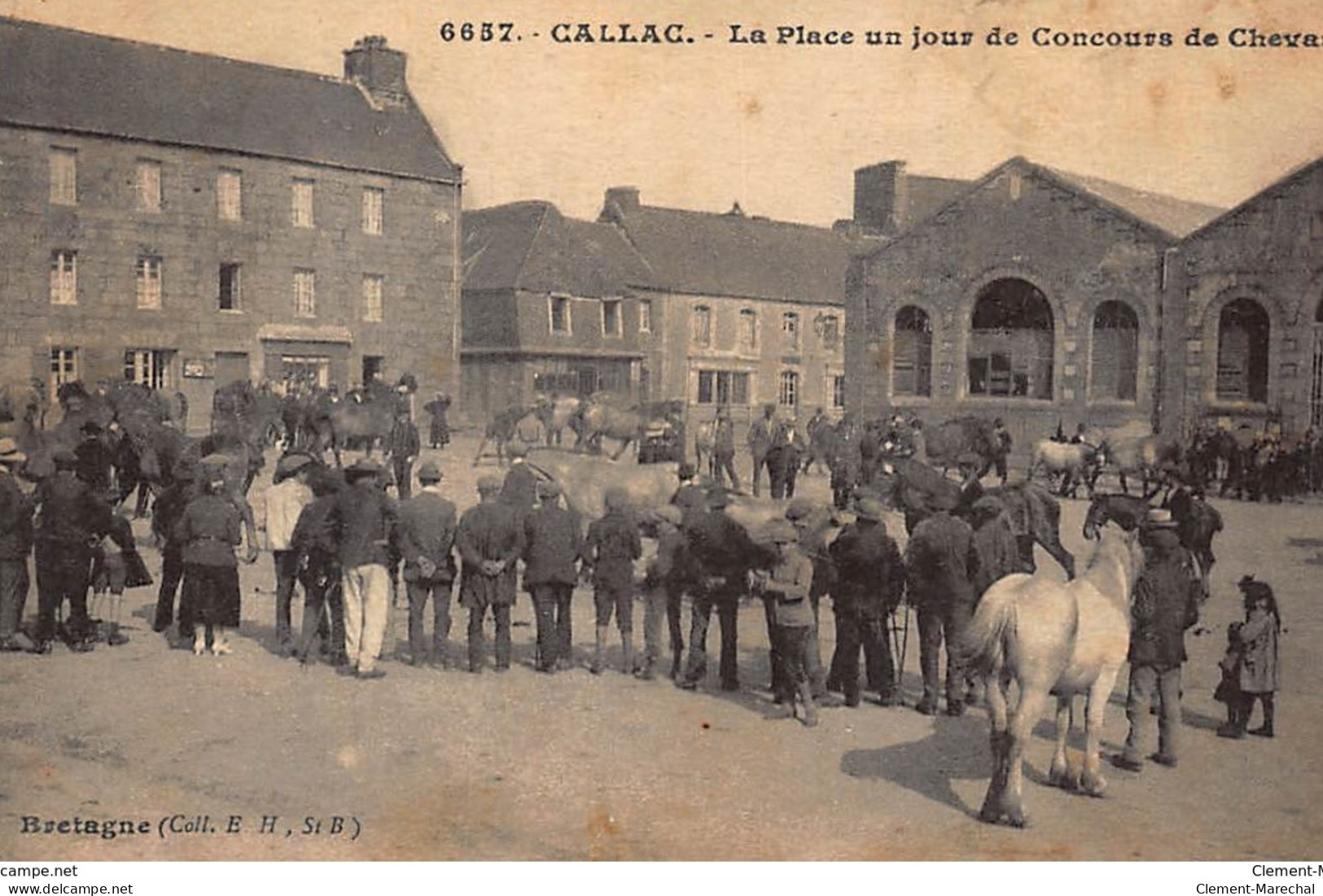 CALLAC : La Place Un Jou De Concours De Chevaux - Etat - Callac