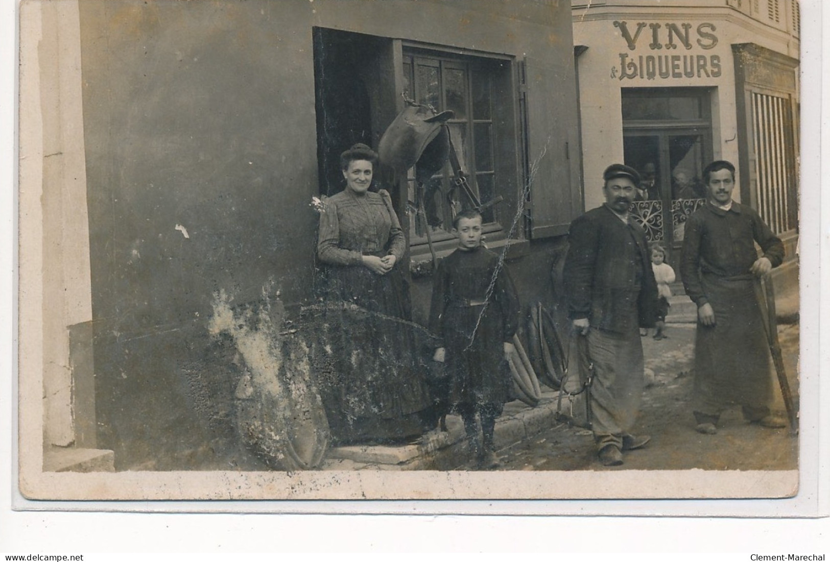 CARTE PHOTO A LOCALISER : Paris(?) Sellerie - Etat - Foto