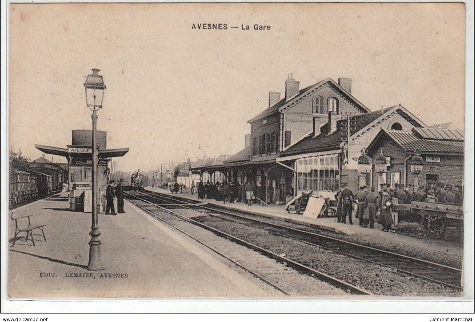 AVESNES : La Gare - Très Bon état - Avesnes Le Comte