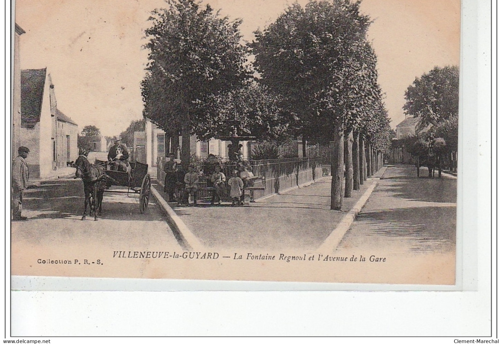 VILLENEUVE LA GUYARD -  La Fontaine Regnoul Et L'avenue De La Gare - Très Bon état - Villeneuve-la-Guyard